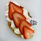 Best Strawberry Croffle 草莓牛角包窩夫 in San Francisco, CA